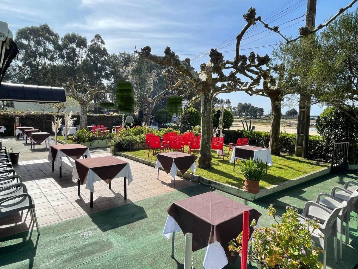Hostal Restaurante Luz De Luna Villanueva De Arosa Exteriör bild
